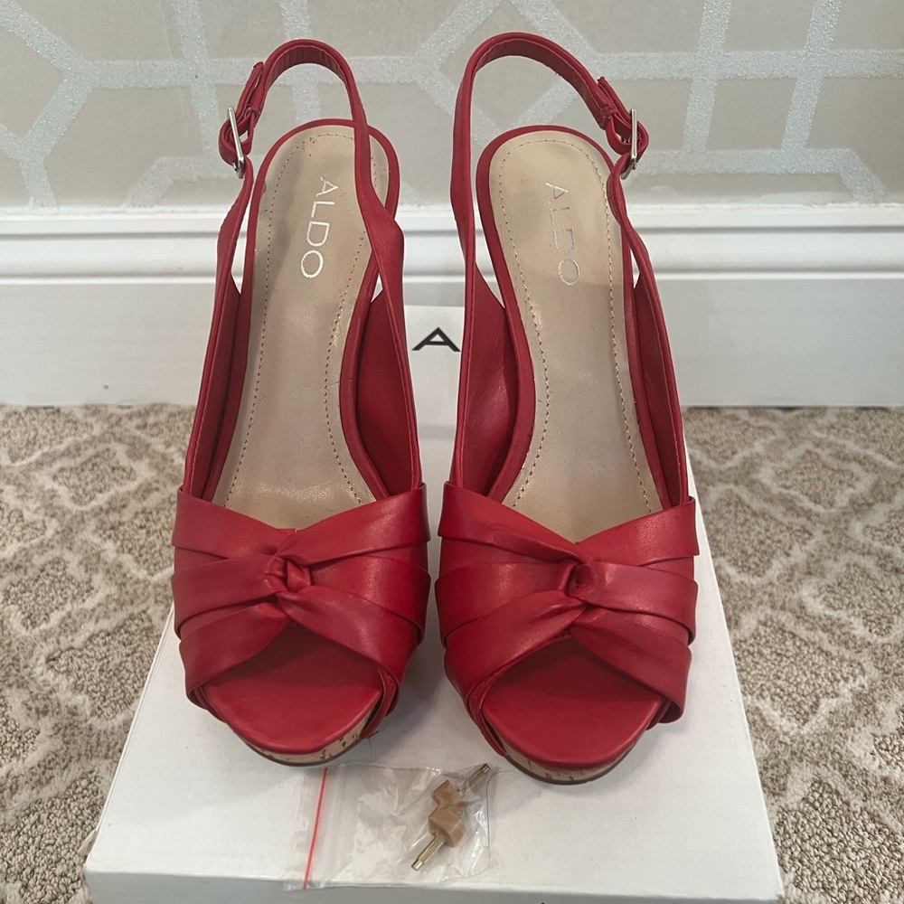 Aldo Keithly Peeptoe Red Platform Heels in Size 38 (8)